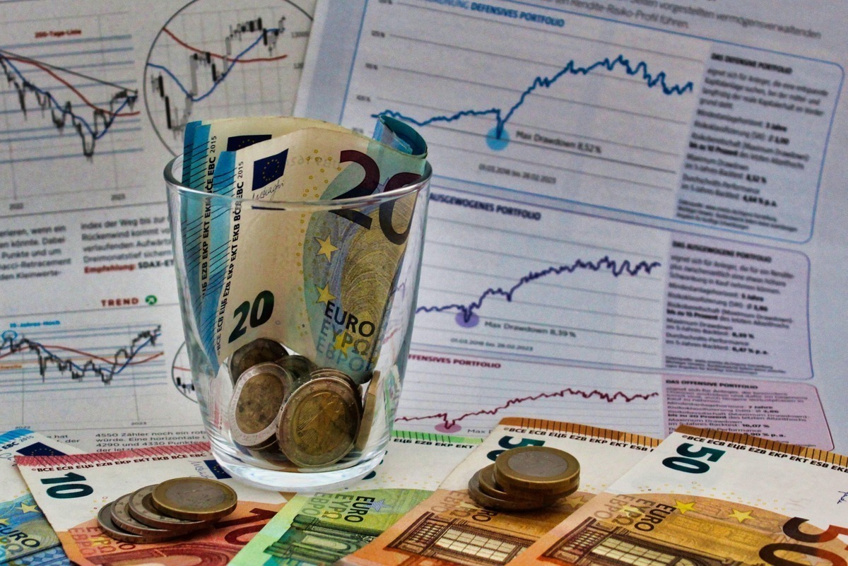 Umfassender Marktbericht zum Immobilienmarkt in Kiel: Angebotslage, Nachfragesegmente, Lagequalitäten und Stadtentwicklung – ergänzt um Kennziffern und offizielle Marktberichte.